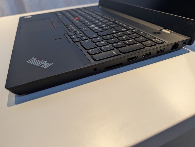 Thinkpad_P15V_gen1_3